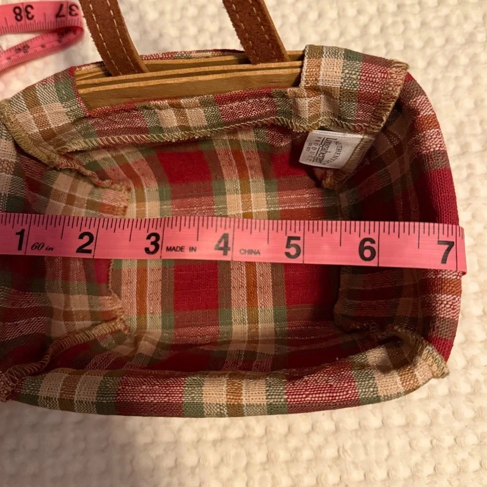Longaberger 2003 Small Key Basket with Plaid Liner and Leather Handle